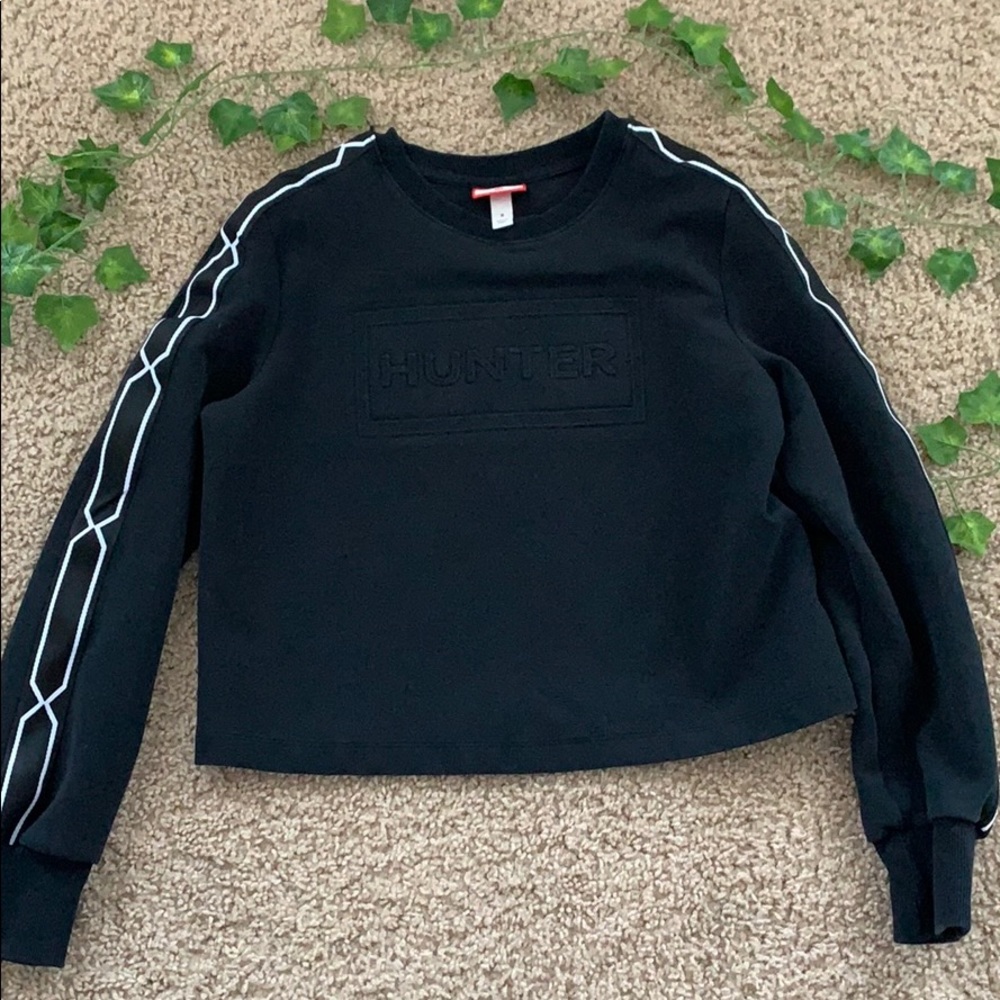 hunters cropped top